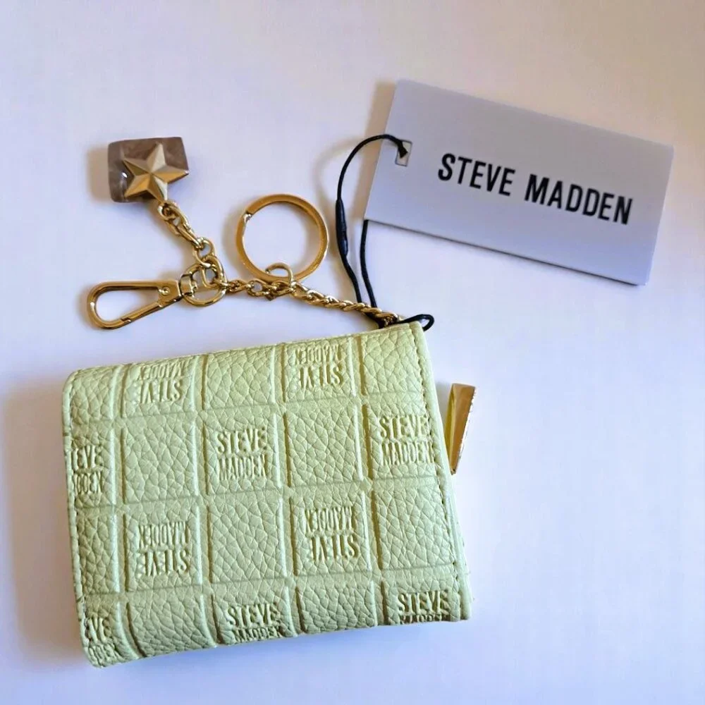 Steve Madden add bold